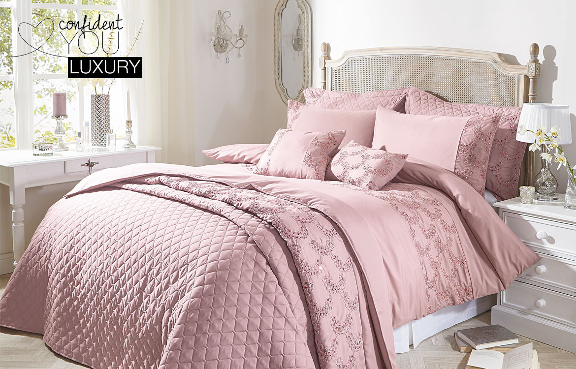 luxury bedding main shot